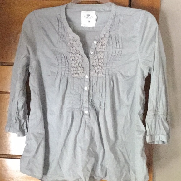 H&M Tops - Pale grey blouse.      C010